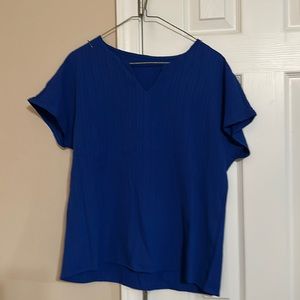 Shein med blue top